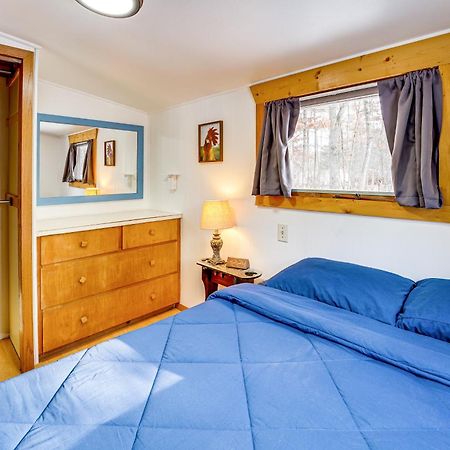 Pet-Friendly Irons Cottage About 4 Mi To Sand Lake! Экстерьер фото